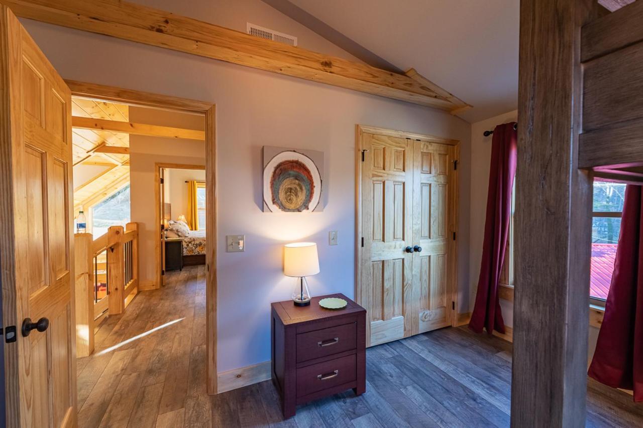 The Red Fox Cabin Villa แมกกีวาเลย์ ภายนอก รูปภาพ